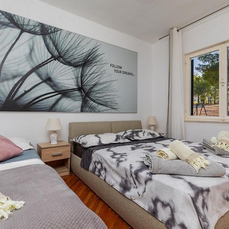 Apartments By The Sea Balica Rat, Omis - 1065 Exterior foto